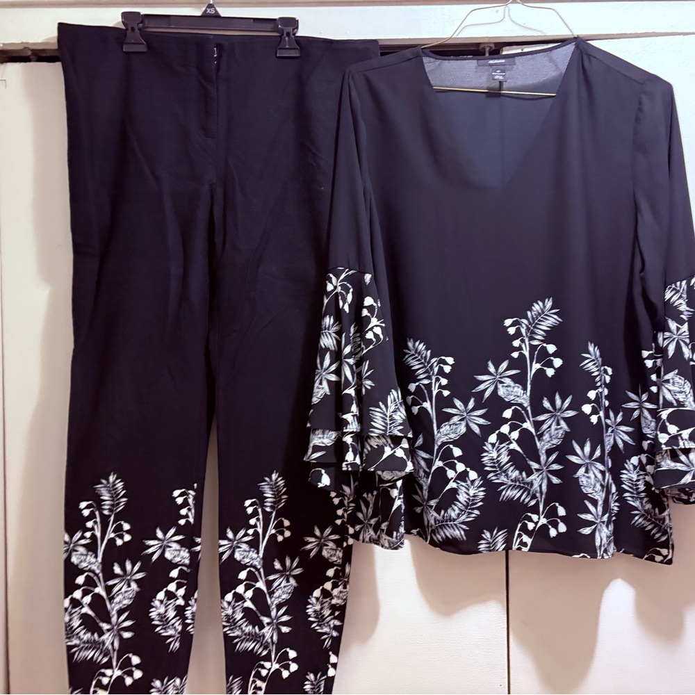 Black and White Floral Women's Jumpsuit - Picture 1 of 12
